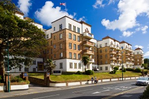 The San Remo towers in Boscombe. Photo by Mike Searle used with permission under Creative Commons licence