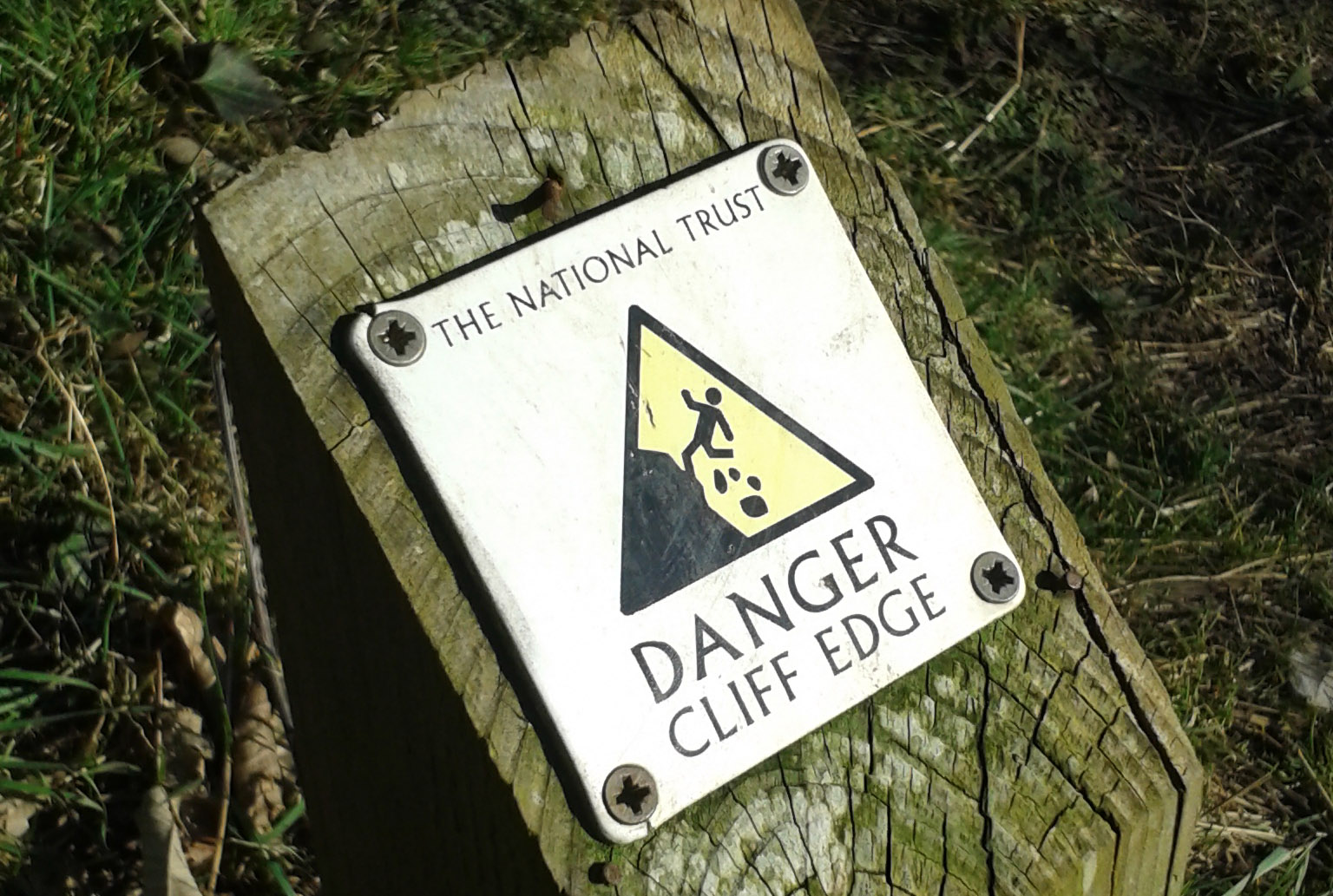 Old Harry Rocks warning sign